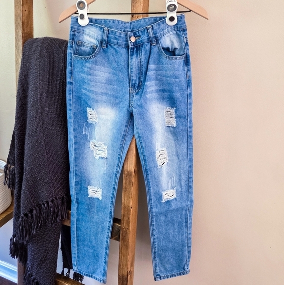 fredd marshall Other - 3/$20 Fredd Marshall Blue Distressed Skinny Jeans (Youth 14)